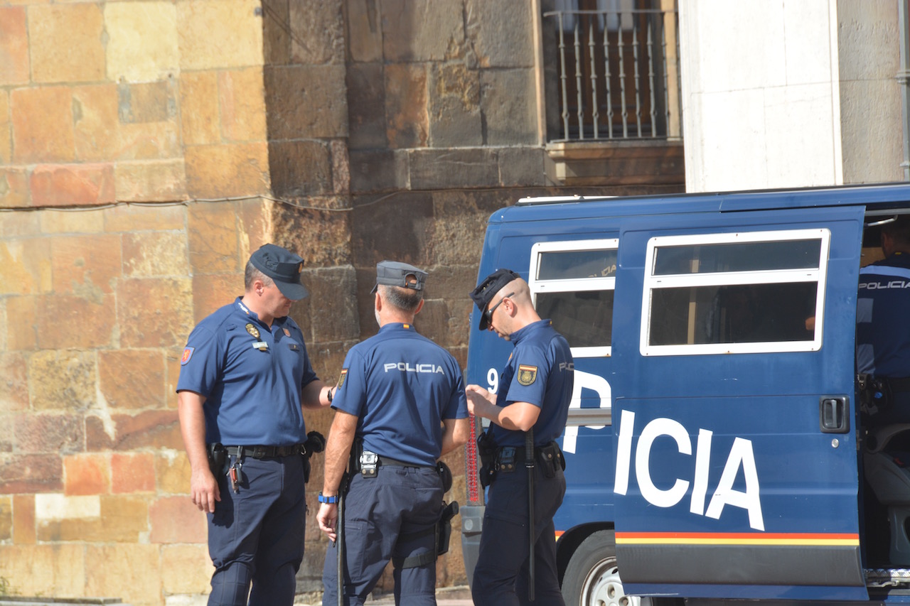 Security duty at Oviedo Cathedral 